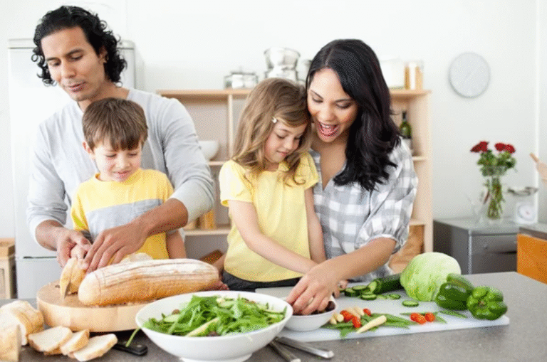 Why Families Choose Ready Holiday Meals Over Cooking Alone